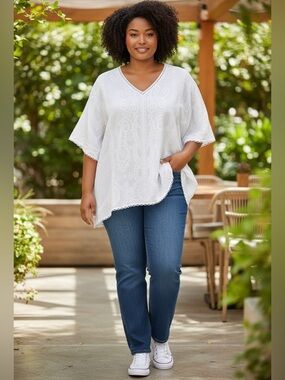 Democracy | White Crinkle Cotton Embroidered Top XL